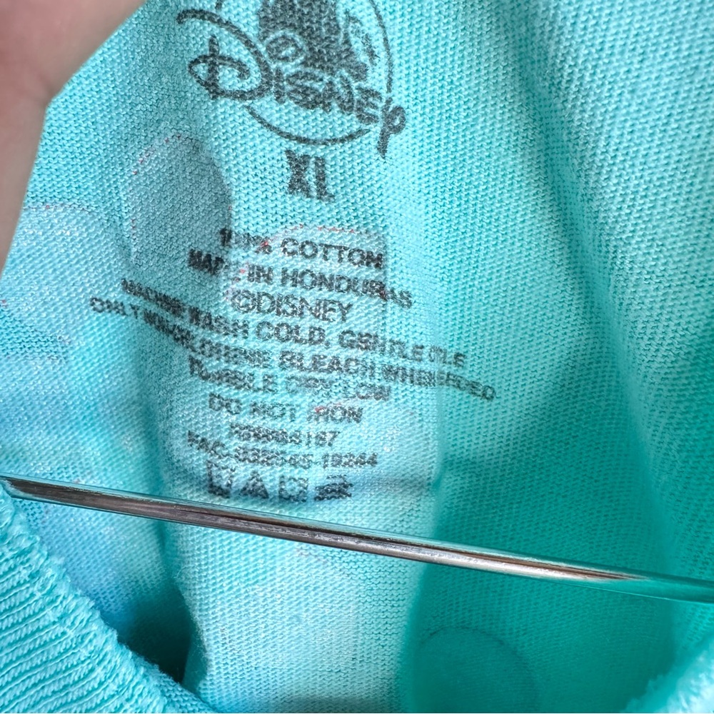 Small World T-Shirt - Picture 3 of 4